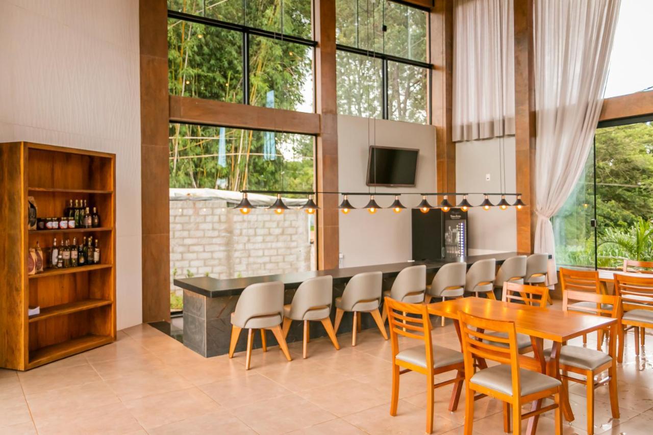 Pousada E Restaurante Terra Rossa São José do Rio Pardo Buitenkant foto