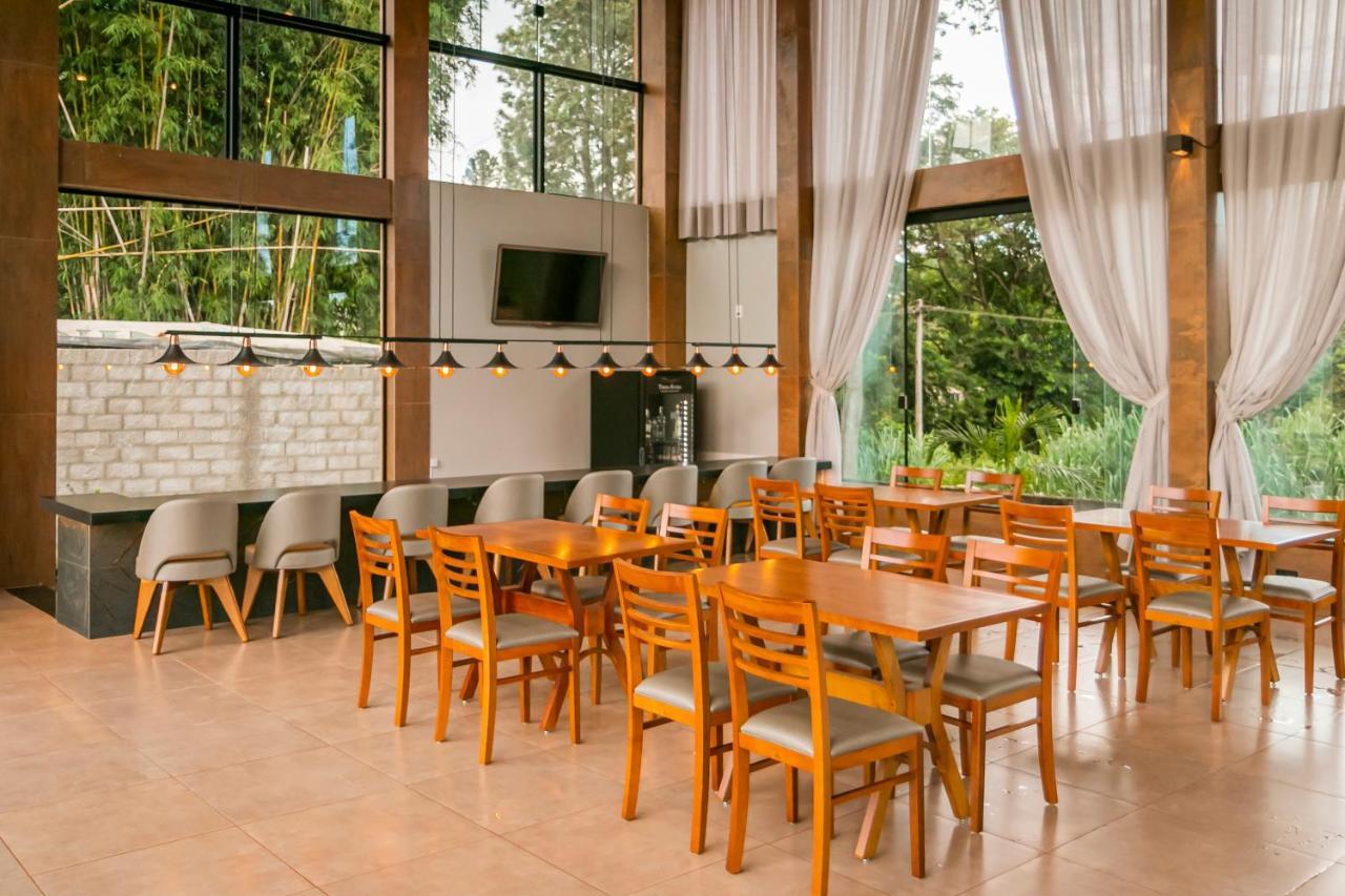 Pousada E Restaurante Terra Rossa São José do Rio Pardo Buitenkant foto