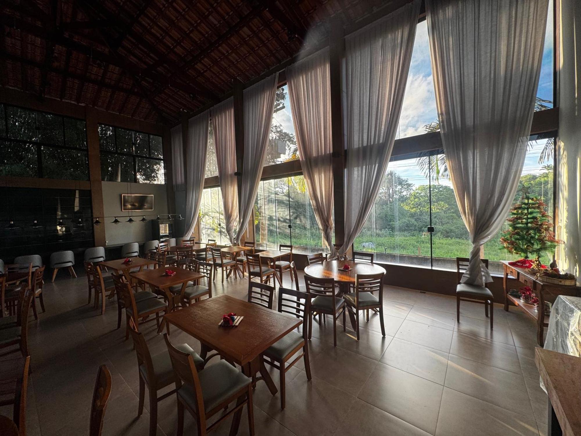 Pousada E Restaurante Terra Rossa São José do Rio Pardo Buitenkant foto